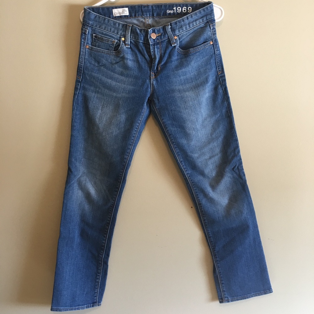 GAP Real Straight Jean 26s